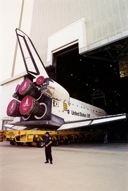 NASA image: KSC-00pp1203