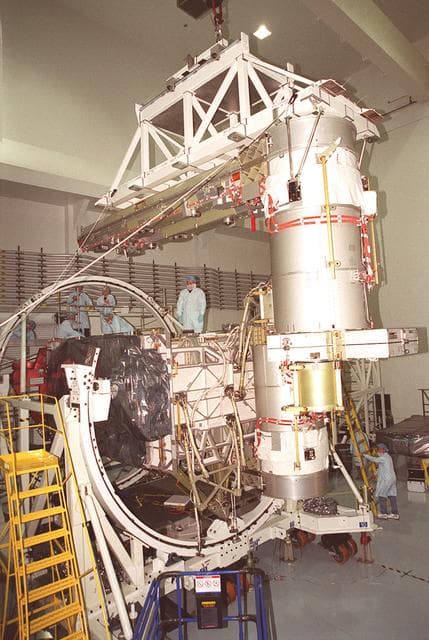 NASA image: KSC-00pp1216