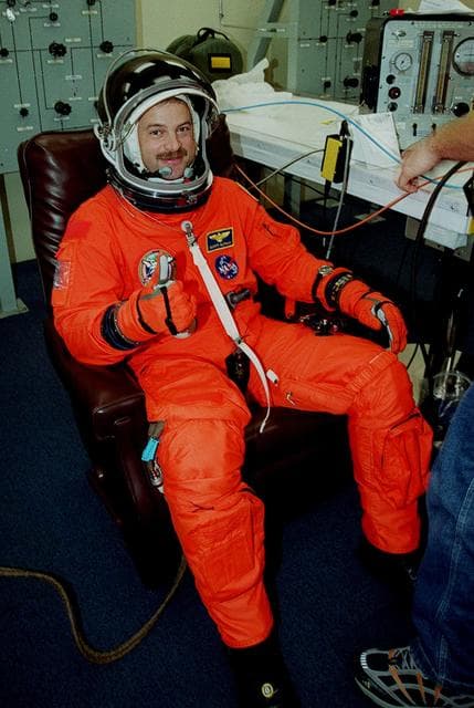 NASA image: KSC-00pp1255