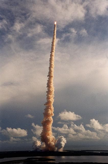 NASA image: KSC-00pp1264