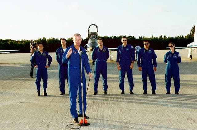 NASA image: KSC-00pp1309