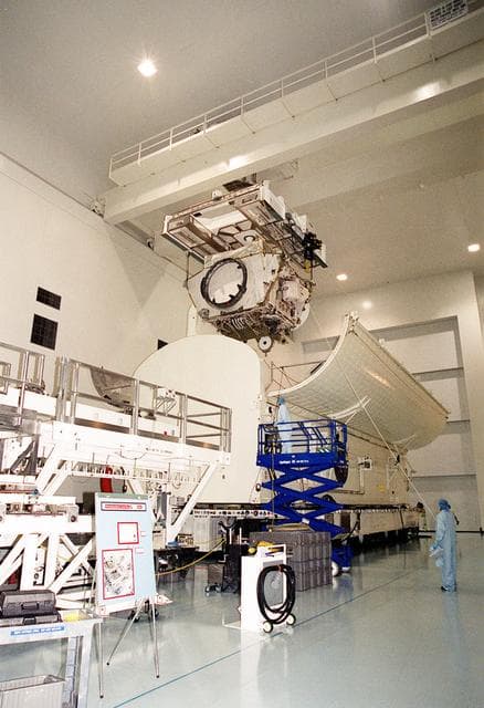NASA image: KSC-00pp1315