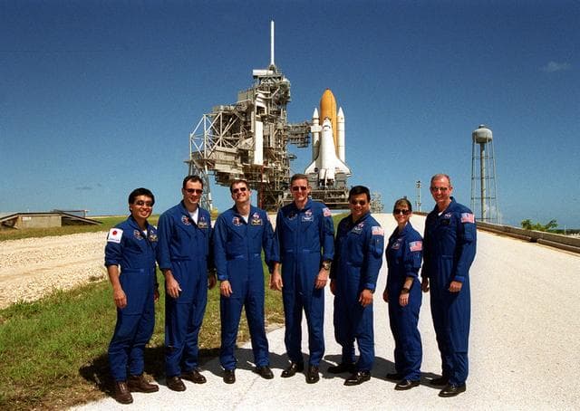 NASA image: KSC-00pp1329
