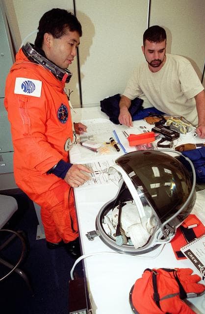 NASA image: KSC-00pp1334
