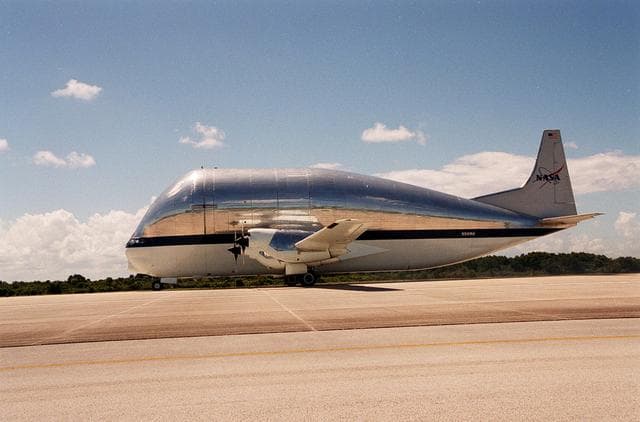 NASA image: KSC-00pp1343