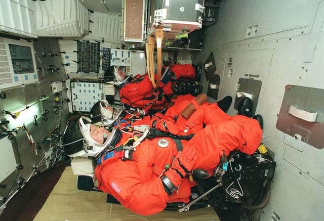 NASA image: KSC-00pp1372