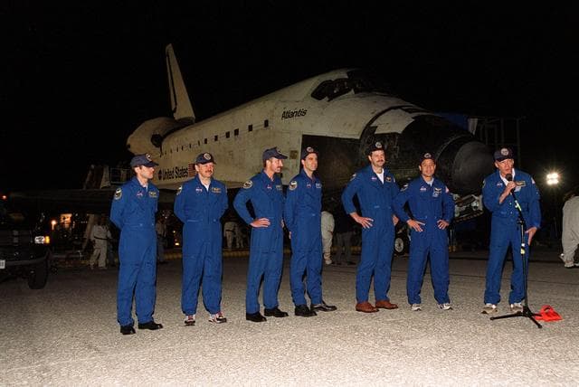 NASA image: KSC-00pp1397