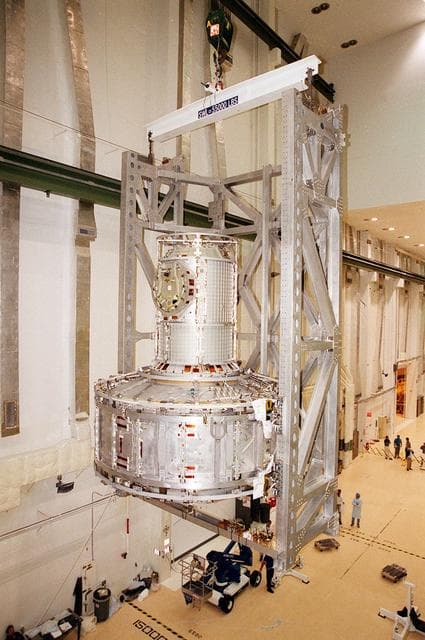 NASA image: KSC-00pp1404
