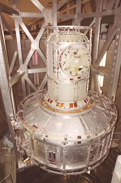 NASA image: KSC-00pp1407