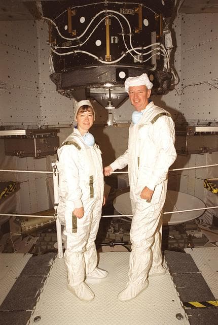 NASA image: KSC-00pp1481