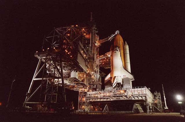 NASA image: KSC-00pp1493