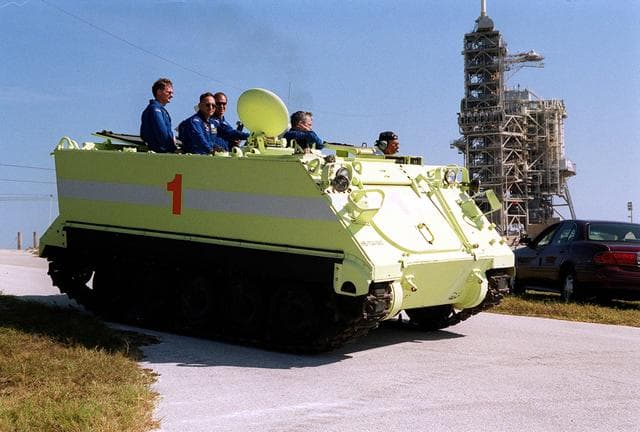 NASA image: KSC-00pp1653