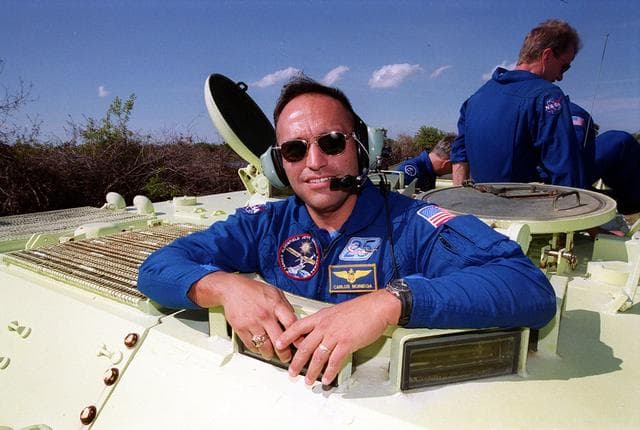 NASA image: KSC-00pp1654