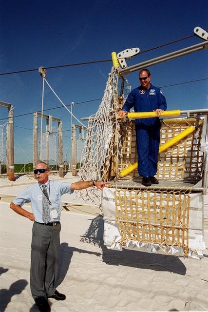 NASA image: KSC-00pp1659