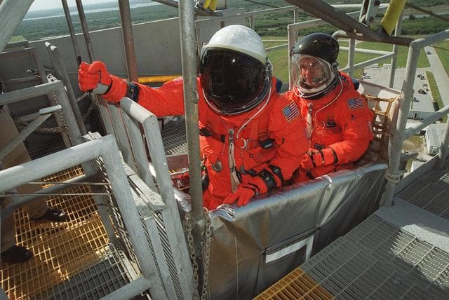 NASA image: KSC-00pp1678