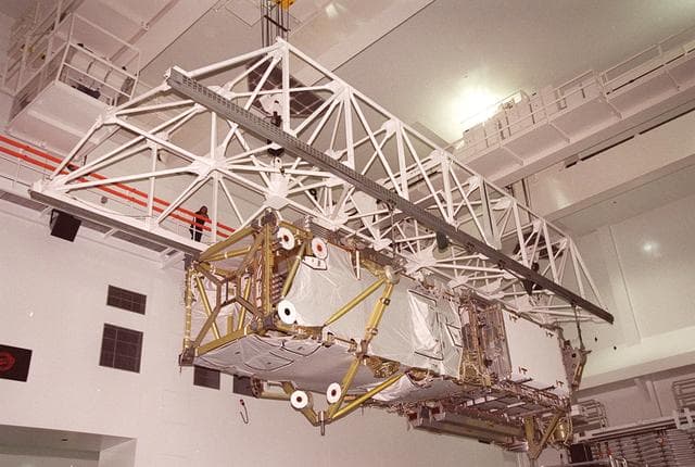 NASA image: KSC-00pp1683