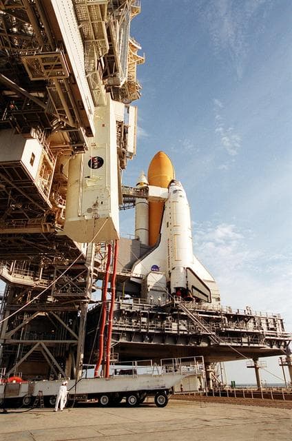 NASA image: KSC-00pp1735