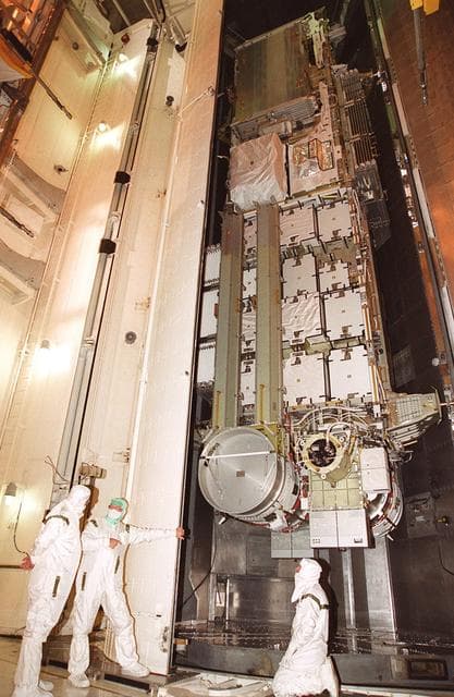 NASA image: KSC-00pp1737