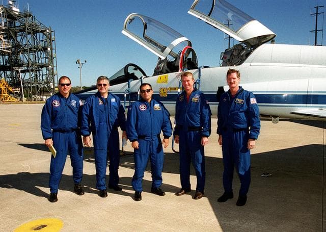 NASA image: KSC-00pp1745