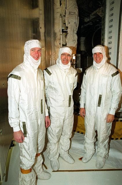NASA image: KSC-00pp1748