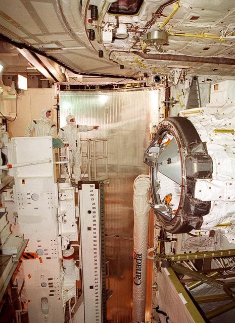 NASA image: KSC-00pp1752