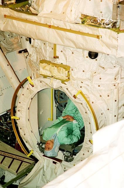 NASA image: KSC-00pp1768