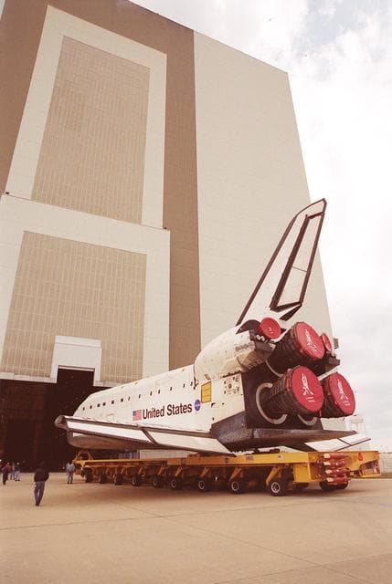 NASA image: KSC-00pp1828