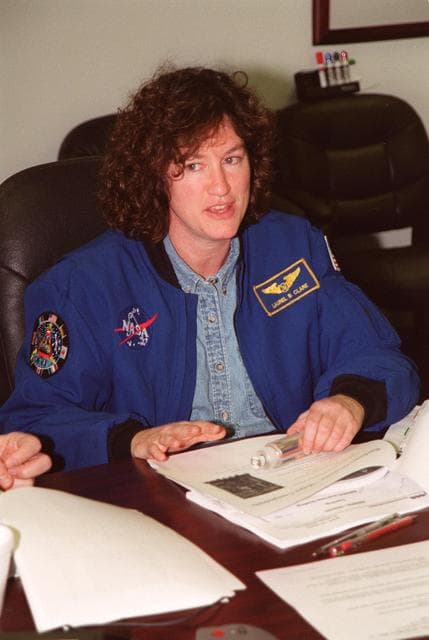 NASA image: KSC-00pp1844