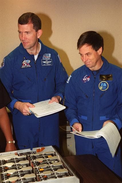 NASA image: KSC-00pp1861