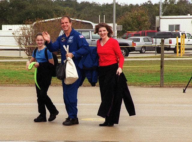 NASA image: KSC-00pp1886