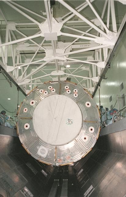 NASA image: KSC-00pp1951