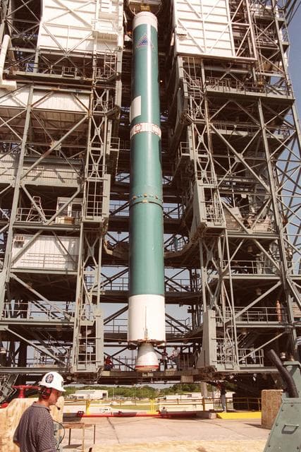 NASA image: KSC-01PP1027
