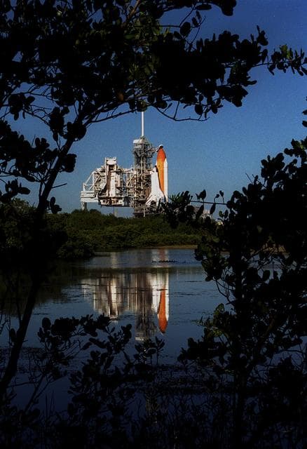 NASA image: KSC-01PP1746