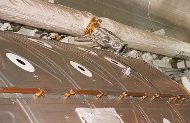 NASA image: KSC-01pp0109