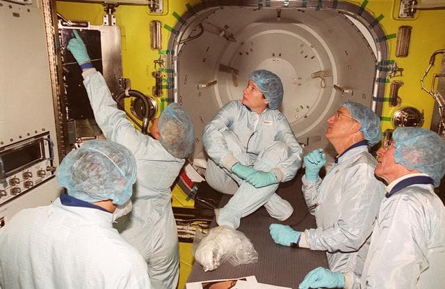 NASA image: KSC-01pp0217