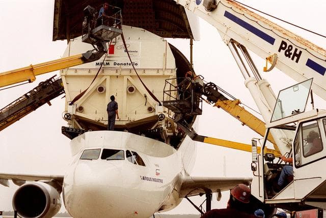 NASA image: KSC-01pp0239