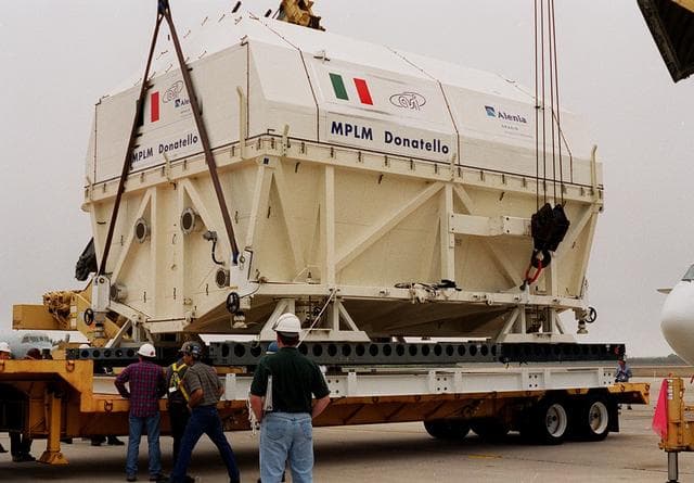 NASA image: KSC-01pp0243