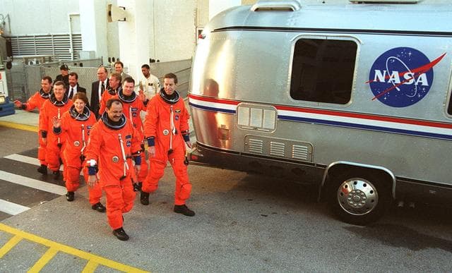 NASA image: KSC-01pp0317