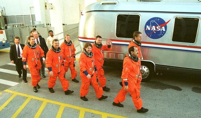NASA image: KSC-01pp0318