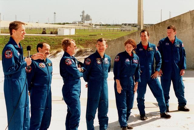 NASA image: KSC-01pp0322