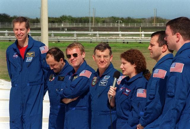 NASA image: KSC-01pp0325
