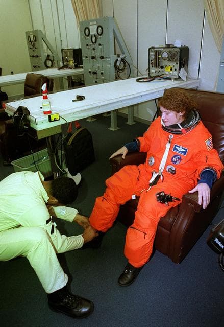 NASA image: KSC-01pp0349