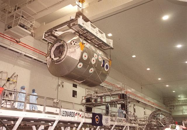 NASA image: KSC-01pp0354