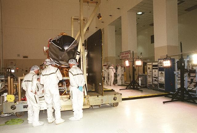 NASA image: KSC-01pp0490