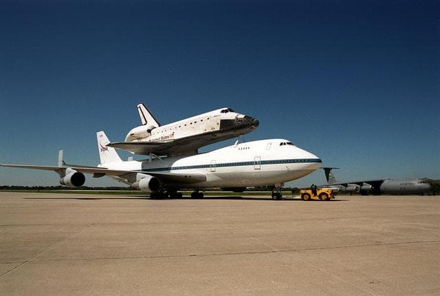 NASA image: KSC-01pp0497