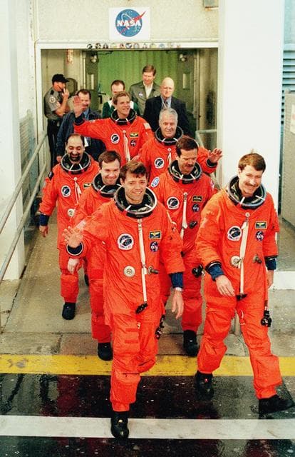 NASA image: KSC-01pp0619
