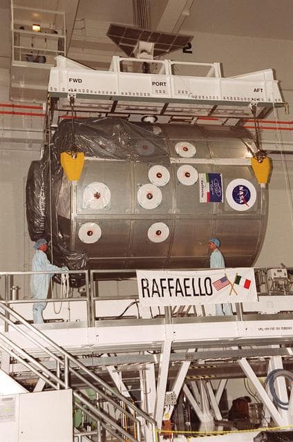 NASA image: KSC-01pp0666