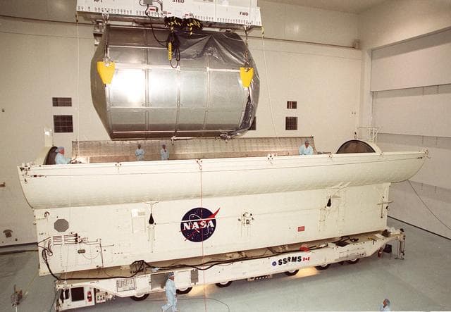 NASA image: KSC-01pp0670