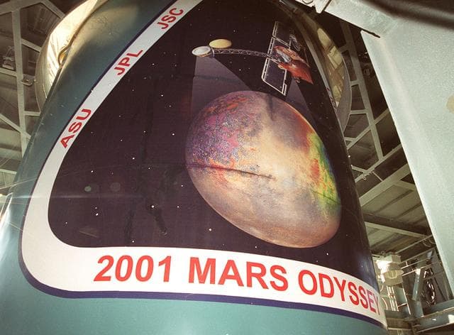 NASA image: KSC-01pp0711