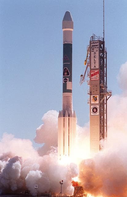 NASA image: KSC-01pp0743